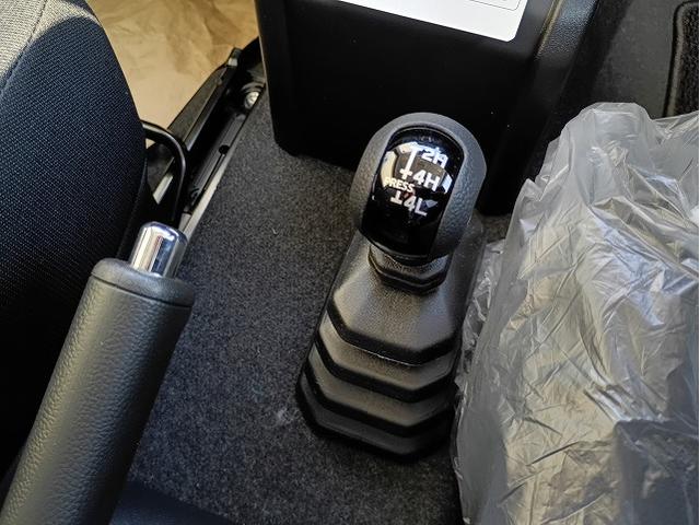 ジムニー ＸＣ　マイナー後モデル☆５型☆１１月登録未使用☆デュアルセンサーブレーキサポートＩＩ☆リアパーキングセンサー☆アダプティブクルーズコントロール☆前席シートヒーター☆ＬＥＤヘッドライト（31枚目）