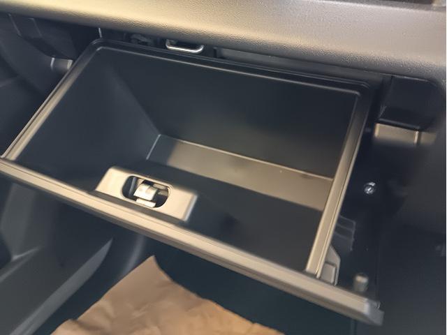 ジムニー ＸＣ　マイナー後モデル☆５型☆１１月登録未使用☆デュアルセンサーブレーキサポートＩＩ☆リアパーキングセンサー☆アダプティブクルーズコントロール☆前席シートヒーター☆ＬＥＤヘッドライト（35枚目）