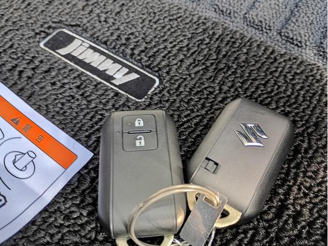 ジムニー ＸＣ　マイナー後モデル☆５型☆１１月登録未使用☆デュアルセンサーブレーキサポートＩＩ☆リアパーキングセンサー☆アダプティブクルーズコントロール☆前席シートヒーター☆ＬＥＤヘッドライト（36枚目）