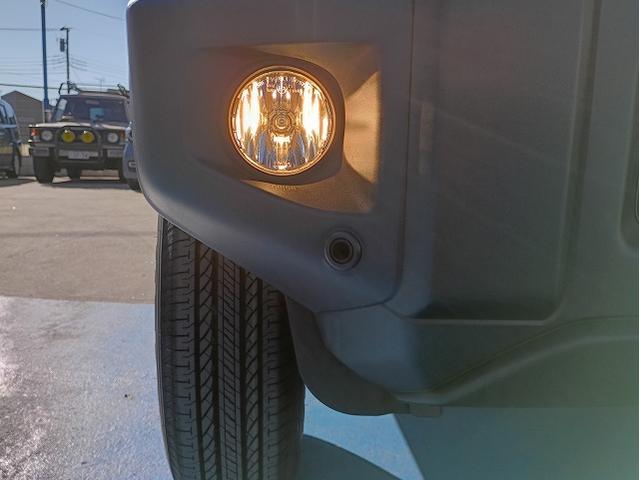 ジムニー ＸＣ　マイナー後モデル☆５型☆１１月登録未使用☆デュアルセンサーブレーキサポートＩＩ☆リアパーキングセンサー☆アダプティブクルーズコントロール☆前席シートヒーター☆ＬＥＤヘッドライト（41枚目）