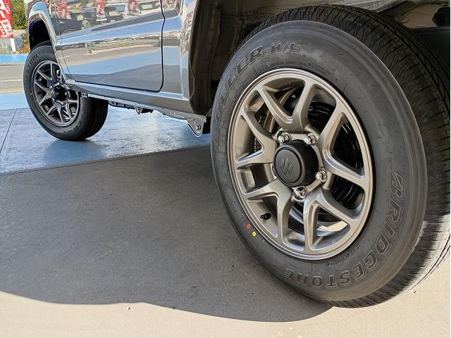 ジムニー ＸＣ　マイナー後モデル☆５型☆１１月登録未使用☆デュアルセンサーブレーキサポートＩＩ☆リアパーキングセンサー☆アダプティブクルーズコントロール☆前席シートヒーター☆ＬＥＤヘッドライト（69枚目）