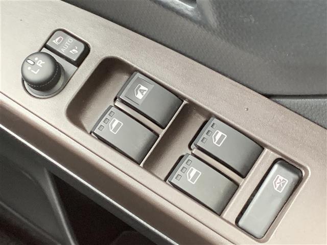 X S KENWOODナビ CD Bluetooth バックカメラ ETC 片側パワースライドドア 前後コーナーセンサー スマートキー プッシュスタート 衝突軽減ブレーキ オートライト サンシェード(17枚目)