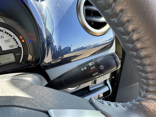 JスタイルIII パイオニアナビ CD/DVD/Bluetooth/AppleCarPlay/AndroidAuto スマートキー×2 ハーフレザーシート シートヒーター LEDヘッドライト 衝突軽減 保証書(8枚目)
