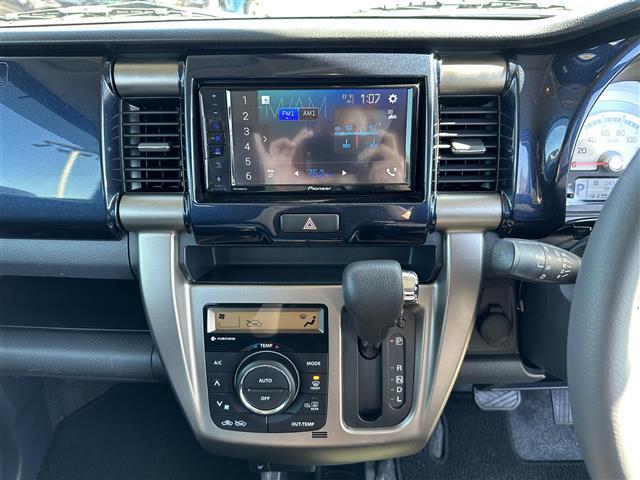 JスタイルIII パイオニアナビ CD/DVD/Bluetooth/AppleCarPlay/AndroidAuto スマートキー×2 ハーフレザーシート シートヒーター LEDヘッドライト 衝突軽減 保証書(9枚目)