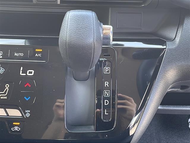 ハイウェイスター X 禁煙車 純正ナビ(MJ119D-W)CD/BT/DTV/AM/FM/AUX バックカメラ 前方純正ドライブレコーダー スマートキー&プッシュスタート 純正アルミ LEDヘッドライト 衝突軽減システム(15枚目)