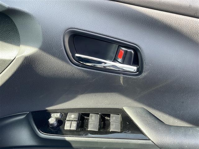 A 禁煙車 ワンオーナー 純正SDナビ フルセグTV CD DVD SD バックカメラ トヨタセーフティセンスP 通信車両接近通知 パーキングアシスト リアクロストラフィックアラート クリアランスソナー(19枚目)