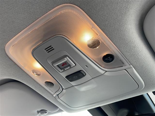 A 禁煙車 ワンオーナー 純正SDナビ フルセグTV CD DVD SD バックカメラ トヨタセーフティセンスP 通信車両接近通知 パーキングアシスト リアクロストラフィックアラート クリアランスソナー(20枚目)