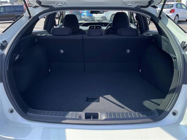 A 禁煙車 ワンオーナー 純正SDナビ フルセグTV CD DVD SD バックカメラ トヨタセーフティセンスP 通信車両接近通知 パーキングアシスト リアクロストラフィックアラート クリアランスソナー(22枚目)