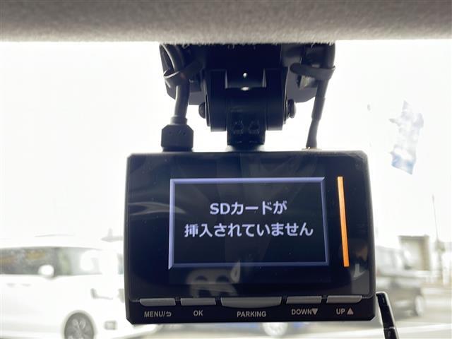 ＲＳ　スマートストップパッケージ　禁煙車　純正メモリナビ（ＡＭ／ＦＭ／ＣＤ／ＤＶＤ／ＢＴ／ワンセグＴＶ）　バックカメラ　前後ドライブレコーダー　純正アルミ付きノーマルタイヤ積載　純正フロアマット　取扱説明書　保証書(10枚目)