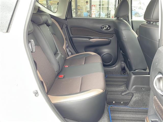 ノート ｅ－パワー　メダリスト　純正メモリナビ　ＤＴＶ　ＤＶＤ　Ｂｌｕｅｔｏｏｔｈ　衝突軽減　レーンキープアシスト　先行車発進検知　全周囲カメラ　コーナーセンサー　プッシュスタート　ＥＴＣ　ドライブレコーダー　ハーフレザー（19枚目）