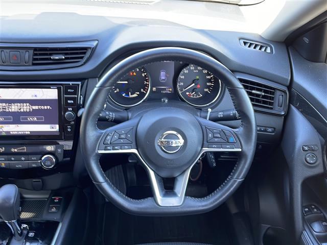 エクストレイル ２０Ｘｉ　フルセグテレビ　純正ナビ（Ｂｌｕｅｔｏｏｔｈ／ＤＴＶ／ＦＭ／ＡＭ）　プロパイロット　全席シートヒーター　前後ドラレコ　オートライト　衝突軽減　ビルトインＥＴＣ　ＨＩＤライト　スペアキー１本（5枚目）