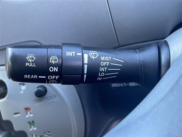 シエンタ Xリミテッド ワンオーナー 純正HDDナビ:NHDT-W58 冬タイヤ積載 ドアバイザー 保証書(4枚目)