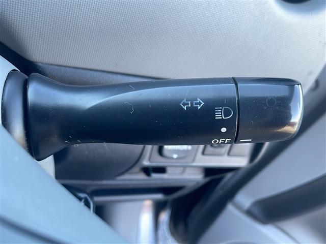 シエンタ Xリミテッド ワンオーナー 純正HDDナビ:NHDT-W58 冬タイヤ積載 ドアバイザー 保証書(5枚目)