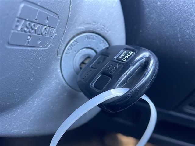 シエンタ Xリミテッド ワンオーナー 純正HDDナビ:NHDT-W58 冬タイヤ積載 ドアバイザー 保証書(12枚目)