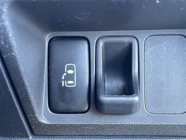 シエンタ Xリミテッド ワンオーナー 純正HDDナビ:NHDT-W58 冬タイヤ積載 ドアバイザー 保証書(17枚目)