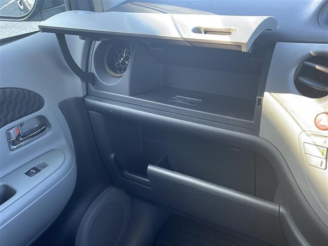 シエンタ Xリミテッド ワンオーナー 純正HDDナビ:NHDT-W58 冬タイヤ積載 ドアバイザー 保証書(19枚目)