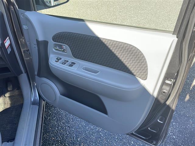 シエンタ Xリミテッド ワンオーナー 純正HDDナビ:NHDT-W58 冬タイヤ積載 ドアバイザー 保証書(20枚目)