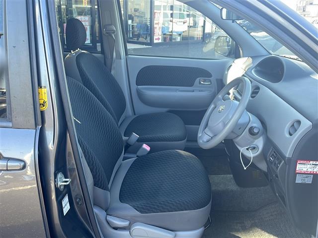 シエンタ Xリミテッド ワンオーナー 純正HDDナビ:NHDT-W58 冬タイヤ積載 ドアバイザー 保証書(22枚目)