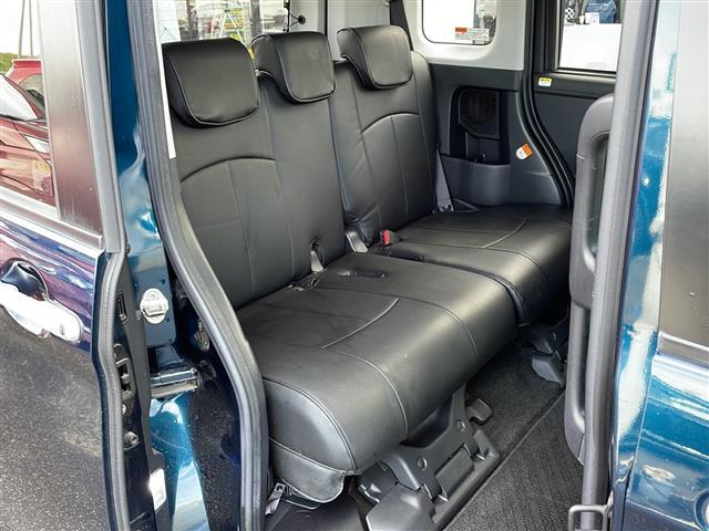 ルーミー カスタムG 純正9インチナビ(Bluetooth/AM/FM/CD/DVD) フルセグTV レーダークルーズコントロール 両側パワースライドドア 衝突軽減システム バックカメラ LEDヘッドライト(24枚目)