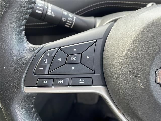 セレナ ハイウェイスター Vセレクション 純正9インチナビ(Bluetooth/AM/FM/CD/DVD) 純正フリップダウンモニター 両側パワースライドドア アラウンドビューモニター 衝突被害軽減システム バックカメラ クルーズコントロール(6枚目)