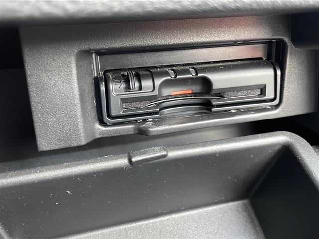 セレナ ハイウェイスター Vセレクション 純正9インチナビ(Bluetooth/AM/FM/CD/DVD) 純正フリップダウンモニター 両側パワースライドドア アラウンドビューモニター 衝突被害軽減システム バックカメラ クルーズコントロール(16枚目)