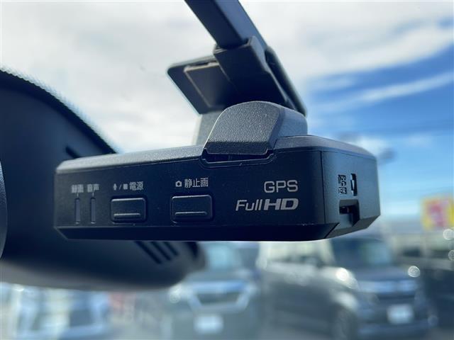 セレナ ハイウェイスター Vセレクション 純正9インチナビ(Bluetooth/AM/FM/CD/DVD) 純正フリップダウンモニター 両側パワースライドドア アラウンドビューモニター 衝突被害軽減システム バックカメラ クルーズコントロール(17枚目)