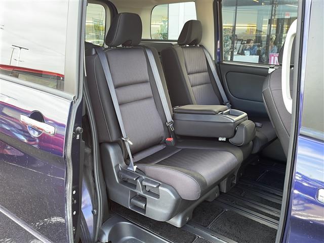 セレナ ハイウェイスター Vセレクション 純正9インチナビ(Bluetooth/AM/FM/CD/DVD) 純正フリップダウンモニター 両側パワースライドドア アラウンドビューモニター 衝突被害軽減システム バックカメラ クルーズコントロール(26枚目)