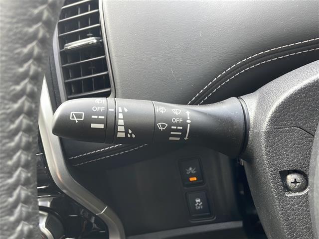 セレナ ハイウェイスター プロパイロットエディション 4WD メーカー純正ナビ フルセグTV・Bluetooth接続・CD/DVD再生 プロパイロット クルーズコントロール 後席モニター 両側電動ドア 冬タイヤ4本積載 コーナーセンサー(4枚目)