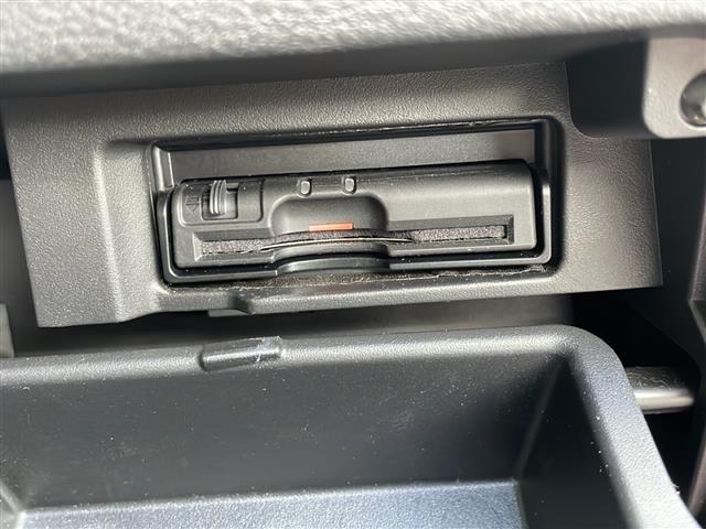 セレナ ハイウェイスター プロパイロットエディション 4WD メーカー純正ナビ フルセグTV・Bluetooth接続・CD/DVD再生 プロパイロット クルーズコントロール 後席モニター 両側電動ドア 冬タイヤ4本積載 コーナーセンサー(10枚目)