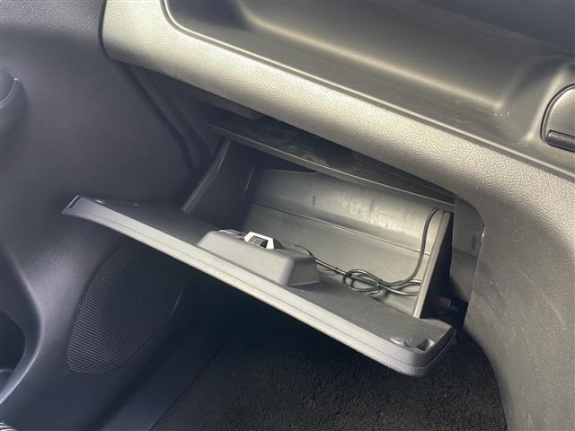 セレナ ハイウェイスター プロパイロットエディション 4WD メーカー純正ナビ フルセグTV・Bluetooth接続・CD/DVD再生 プロパイロット クルーズコントロール 後席モニター 両側電動ドア 冬タイヤ4本積載 コーナーセンサー(12枚目)