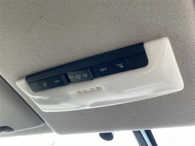 セレナ ハイウェイスター プロパイロットエディション 4WD メーカー純正ナビ フルセグTV・Bluetooth接続・CD/DVD再生 プロパイロット クルーズコントロール 後席モニター 両側電動ドア 冬タイヤ4本積載 コーナーセンサー(14枚目)