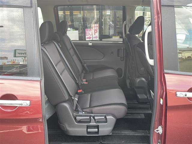 セレナ ハイウェイスター プロパイロットエディション 4WD メーカー純正ナビ フルセグTV・Bluetooth接続・CD/DVD再生 プロパイロット クルーズコントロール 後席モニター 両側電動ドア 冬タイヤ4本積載 コーナーセンサー(18枚目)