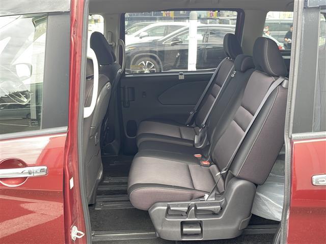 セレナ ハイウェイスター プロパイロットエディション 4WD メーカー純正ナビ フルセグTV・Bluetooth接続・CD/DVD再生 プロパイロット クルーズコントロール 後席モニター 両側電動ドア 冬タイヤ4本積載 コーナーセンサー(19枚目)