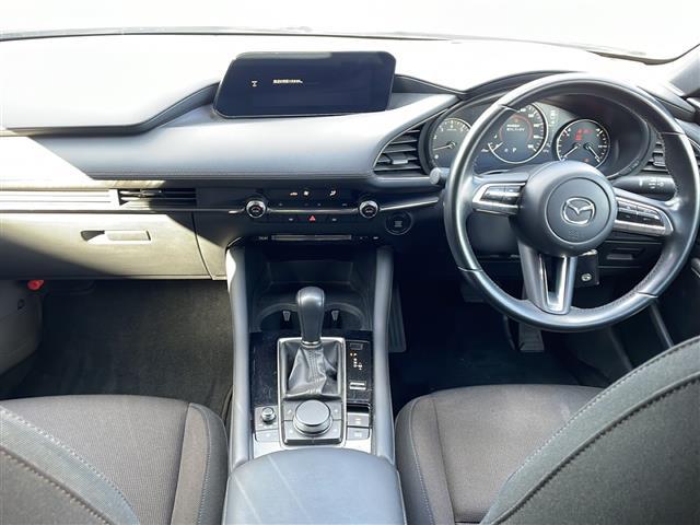 MAZDA3ファストバック 15Sツーリング 純正メモリナビ(Bluetooth/AM/FM/CD/DVD) フルセグTV クルーズコントロール バックカメラ 衝突軽減システム ブラインドスポットアシスト 純正AW付サマータイヤ(42枚目)