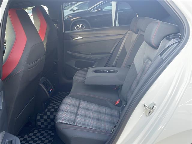 ゴルフGTI ベースグレード 純正メモリナビ(AppConnect/フルセグTV) デジタルコックピット レーダークルーズコントロール ヘッドアップディスプレイ バックカメラ シートヒーター ステアリングヒーター(26枚目)