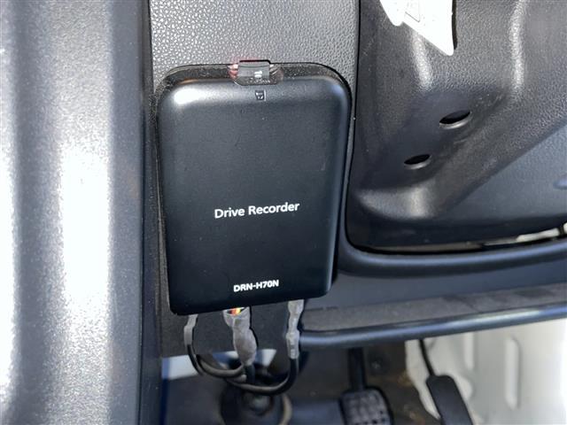 ハイゼットカーゴ DX SA III 4WD ナビ:NSZN-W71D(BT/DTV/FM/AM/フルセグ) バックカメラ オートライト ETC 衝突軽減 アイドリングストップ コーナーセンサー ドアバイザー(14枚目)