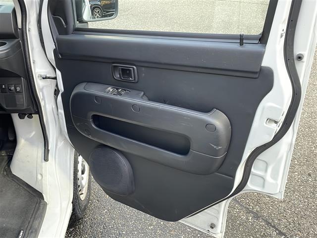 ハイゼットカーゴ DX SA III 4WD ナビ:NSZN-W71D(BT/DTV/FM/AM/フルセグ) バックカメラ オートライト ETC 衝突軽減 アイドリングストップ コーナーセンサー ドアバイザー(20枚目)