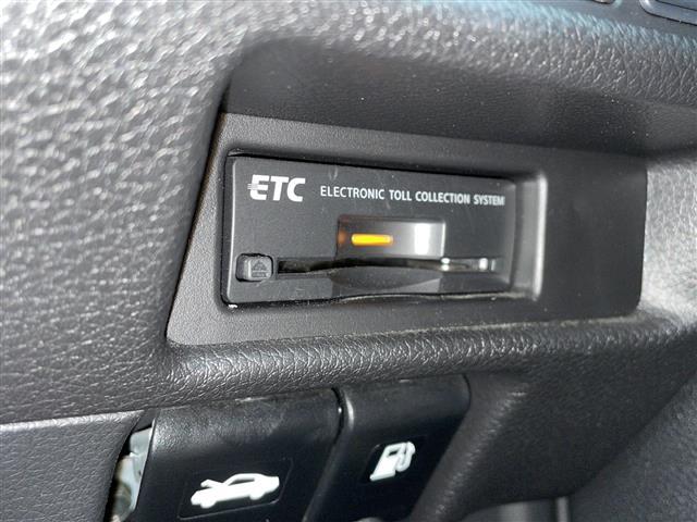 エクストレイル ２０Ｘ　ＨＶエクストリーマＸエマジェンシーブレーキＰ　４ＷＤ　純正ナビ（ＢＴ／ＤＴＶ／ＦＭ／ＡＭ／フルセグ）　前後ドライブレコーダー　前席シートヒーター　ステアリングスイッチ　夏冬タイヤ　ビルトインＥＴＣ　電動格納ミラー　ウィンカーミラー（3枚目）