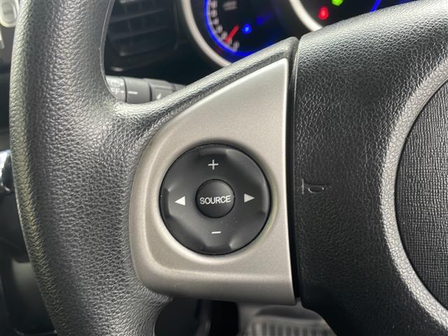 Ｎ－ＢＯＸカスタム ２トーンカラースタイル　Ｇ　ＳＳパッケージ　ナビ：ＶＸＭ－１５５ＶＸｉ（ＢＴ／ＤＴＶ／ＦＭ／ＡＭ／ワンセグ）　バックカメラ　両側電動ドア　スペアキー１本　ＥＴＣ　純正１４インチＡＷ　純正フロアマット　ウィンカーミラー　フォグランプ（4枚目）