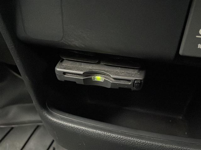 Ｎ－ＢＯＸカスタム ２トーンカラースタイル　Ｇ　ＳＳパッケージ　ナビ：ＶＸＭ－１５５ＶＸｉ（ＢＴ／ＤＴＶ／ＦＭ／ＡＭ／ワンセグ）　バックカメラ　両側電動ドア　スペアキー１本　ＥＴＣ　純正１４インチＡＷ　純正フロアマット　ウィンカーミラー　フォグランプ（14枚目）