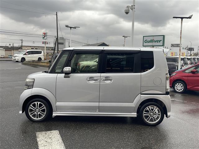 Ｎ－ＢＯＸカスタム ２トーンカラースタイル　Ｇ　ＳＳパッケージ　ナビ：ＶＸＭ－１５５ＶＸｉ（ＢＴ／ＤＴＶ／ＦＭ／ＡＭ／ワンセグ）　バックカメラ　両側電動ドア　スペアキー１本　ＥＴＣ　純正１４インチＡＷ　純正フロアマット　ウィンカーミラー　フォグランプ（32枚目）