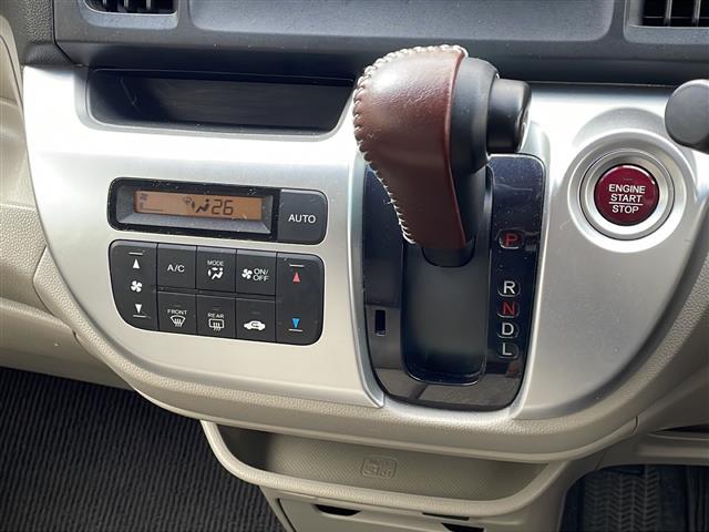 Ｎ－ＷＧＮ Ｇ・Ａパッケージ　メーカー純正ナビ　ワンセグ・ＣＤ・ＤＶＤ・Ｂｌｕｅｔｏｏｔｈ接続　バックカメラ　シティブレーキアクティブシステム　ドライブレコーダーＥＴＣ　ドアバイザー　純正フロアマット　スペアキー　プッシュスタート（12枚目）