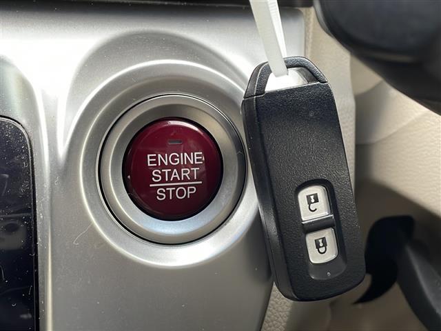 Ｎ－ＷＧＮ Ｇ・Ａパッケージ　メーカー純正ナビ　ワンセグ・ＣＤ・ＤＶＤ・Ｂｌｕｅｔｏｏｔｈ接続　バックカメラ　シティブレーキアクティブシステム　ドライブレコーダーＥＴＣ　ドアバイザー　純正フロアマット　スペアキー　プッシュスタート（14枚目）