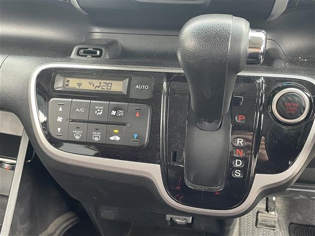 Ｎ－ＢＯＸカスタム Ｇ・ターボＡパッケージ　純正ナビ：ＶＸＭ－１５５ＶＳｉ　バックカメラ　クルーズコントロール　両側パワースライドドア　社外エンジンスターター　ステアリングスイッチ　パドルシフト　ＥＴＣ（15枚目）