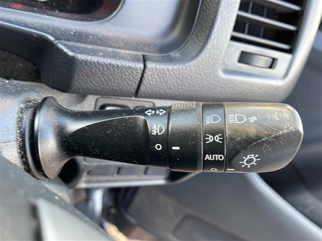 ハイエースバン スーパーGL ディーゼルターボ 4WD ワンオーナー 社外メモリナビ:CN-HE01WD バックカメラ 冬タイヤ積載 社外エンジンスターター 前後ドライブレコーダー 取扱説明書 保証書(7枚目)