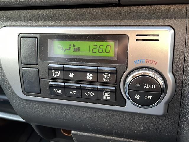 ハイエースバン スーパーGL ディーゼルターボ 4WD ワンオーナー 社外メモリナビ:CN-HE01WD バックカメラ 冬タイヤ積載 社外エンジンスターター 前後ドライブレコーダー 取扱説明書 保証書(11枚目)