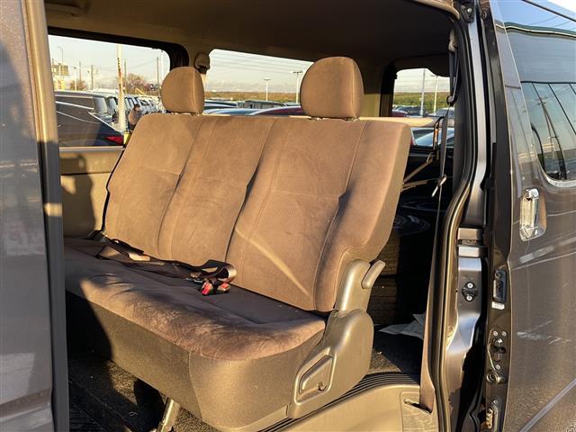 ハイエースバン スーパーGL ディーゼルターボ 4WD ワンオーナー 社外メモリナビ:CN-HE01WD バックカメラ 冬タイヤ積載 社外エンジンスターター 前後ドライブレコーダー 取扱説明書 保証書(25枚目)