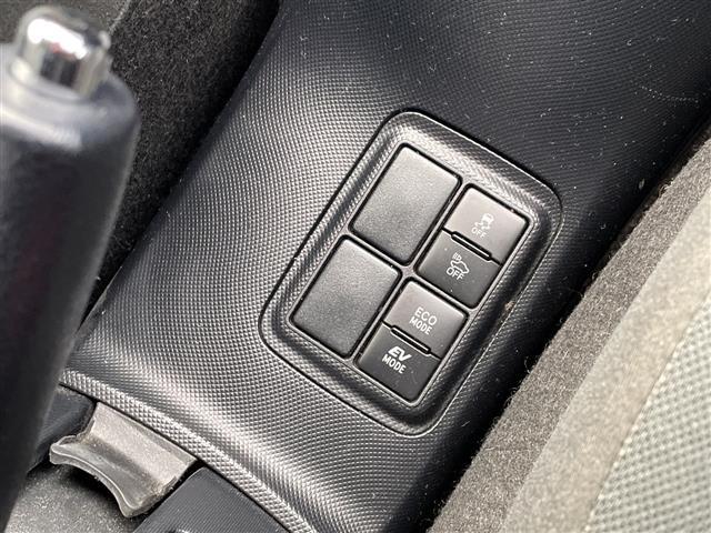 アクア Ｓスタイルブラック　純正ナビ　バックカメラ　トヨタセーフティーセンス　プリクラッシュセーフティーセンス　レーディパーチャーアラート　オートマチックハイビーム　横滑り防止システム　ステアリングスイッチ　電動格納ミラー（13枚目）