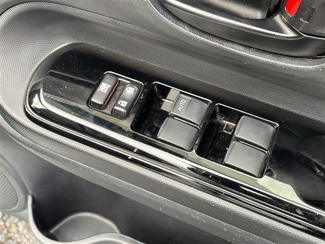 アクア Ｓスタイルブラック　純正ナビ　バックカメラ　トヨタセーフティーセンス　プリクラッシュセーフティーセンス　レーディパーチャーアラート　オートマチックハイビーム　横滑り防止システム　ステアリングスイッチ　電動格納ミラー（21枚目）