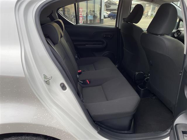 アクア Ｓスタイルブラック　純正ナビ　バックカメラ　トヨタセーフティーセンス　プリクラッシュセーフティーセンス　レーディパーチャーアラート　オートマチックハイビーム　横滑り防止システム　ステアリングスイッチ　電動格納ミラー（23枚目）